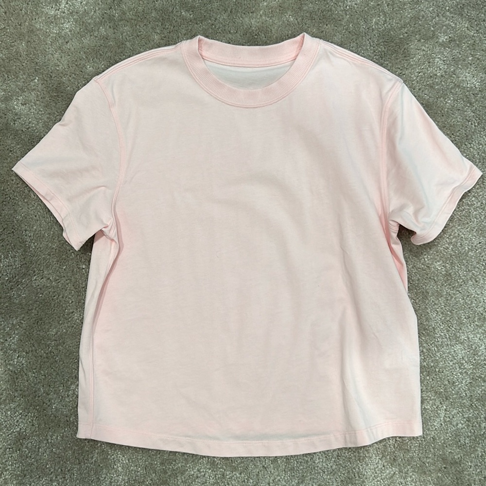 Lululemon powder pink tee